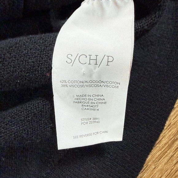 Cabi Women's S Black Button Front Cropped Cardigan Sweater Pockets Style 3891 - Picture 4 of 10